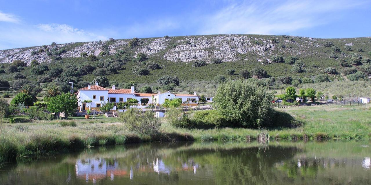 Palacio Viejo De Las Corchuelas Торрехон-эль-Рубио Экстерьер фото