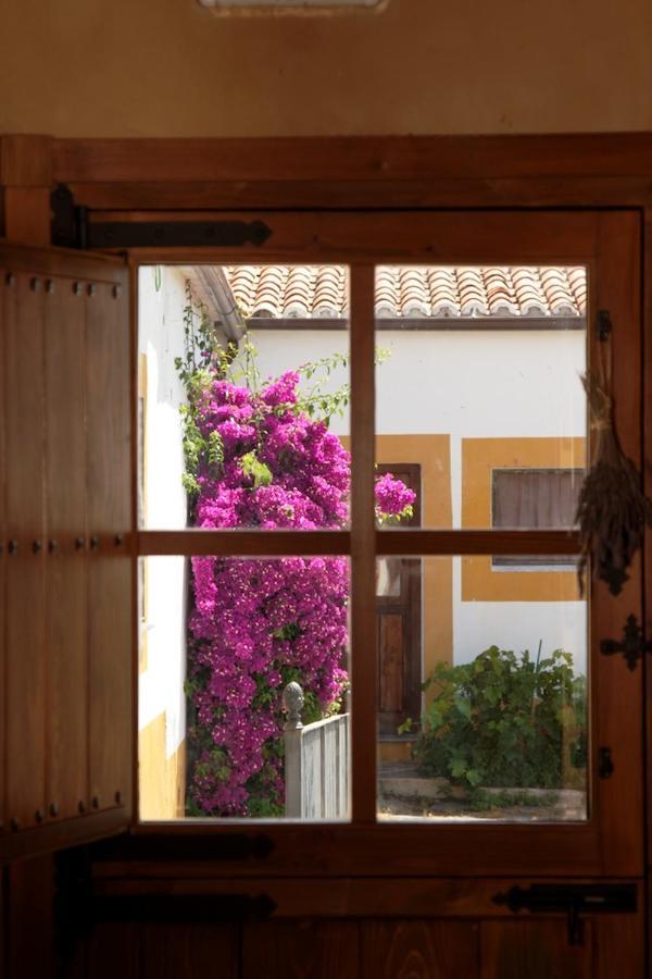 Palacio Viejo De Las Corchuelas Торрехон-эль-Рубио Экстерьер фото